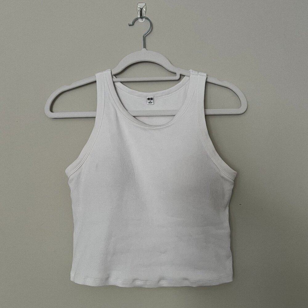 Uniqlo ribbed cropped bra top